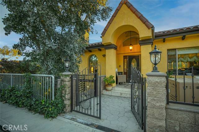 9336 Wayside Drive, Sunland (los Angeles), CA 91040