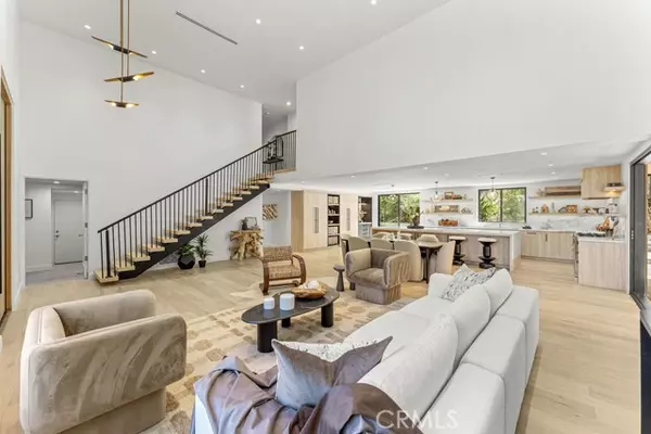 Tarzana (los Angeles), CA 91356,19723 Trull Brook Drive