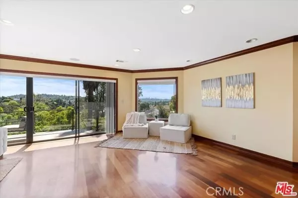 Los Angeles, CA 90065,2792 Fyler Place