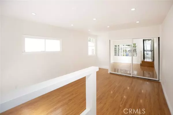 Panorama City (los Angeles), CA 91402,7940 Stansbury Avenue