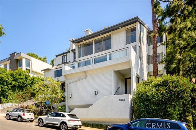 Sherman Oaks, CA 91403,3545 Alana Drive