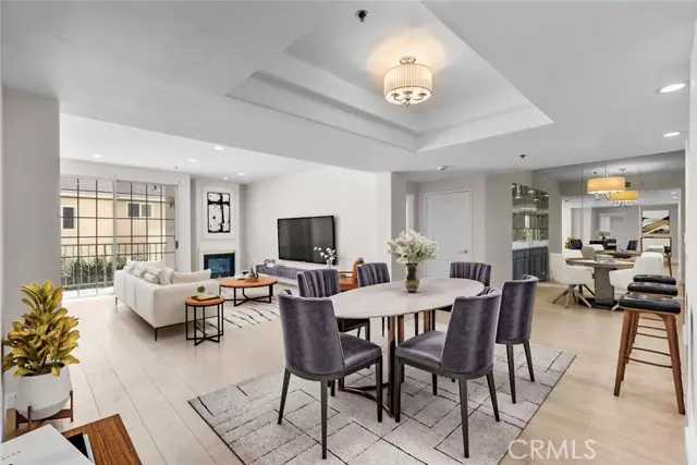 Sherman Oaks, CA 91423,4348 Mammoth Avenue #102
