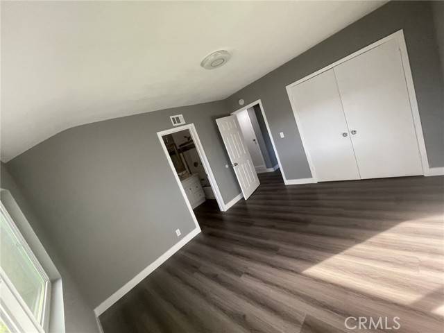 Granada Hills (los Angeles), CA 91344,10335 Ruffner Avenue