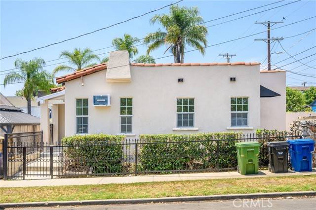 707 Milwaukee Avenue, Los Angeles, CA 90042