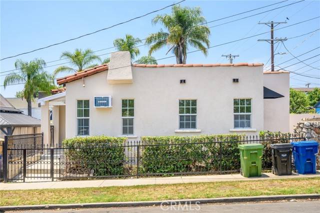 707 Milwaukee Avenue, Los Angeles, CA 90042