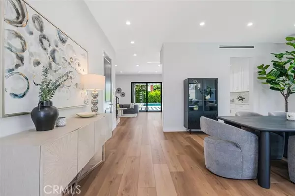 Burbank, CA 91506,251 S Griffith Park Drive