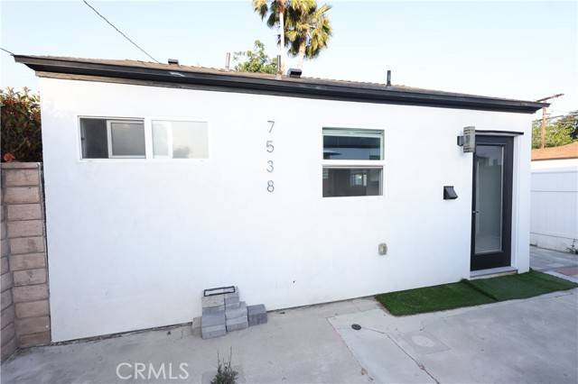 7538 Gaviota Avenue, Van Nuys (los Angeles), CA 91406