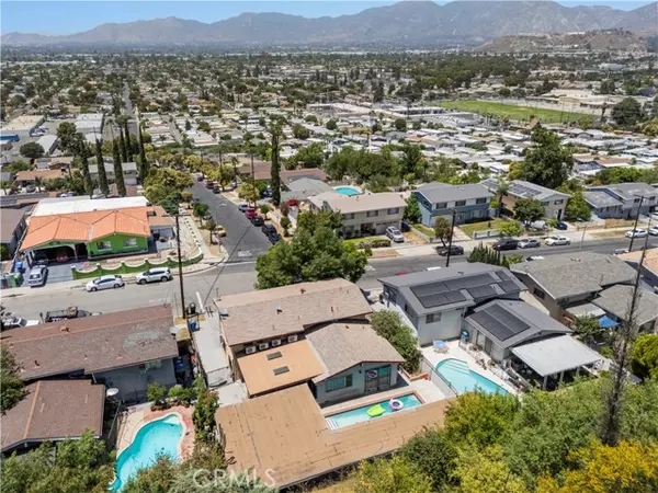 Pacoima (los Angeles), CA 91331,12616 Terra Bella Street