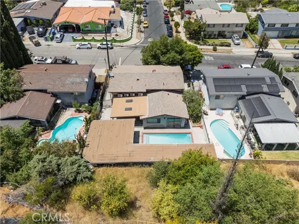 Pacoima (los Angeles), CA 91331,12616 Terra Bella Street