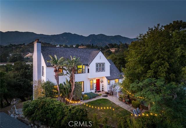 1967 Hilldale Drive, La Canada Flintridge, CA 91011