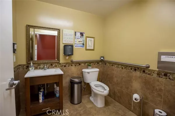 Van Nuys (los Angeles), CA 91405,6624 Van Nuys Boulevard