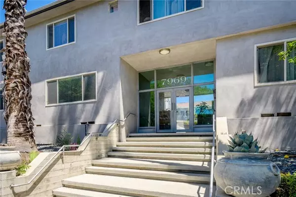 West Hollywood, CA 90046,7969 Norton Avenue #15