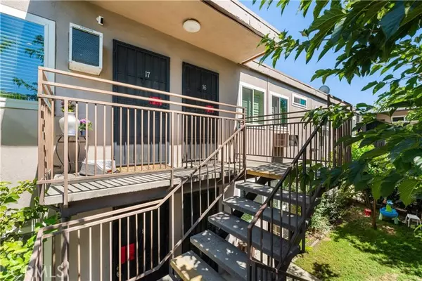 North Hollywood (los Angeles), CA 91605,7135 Coldwater Canyon Avenue #16