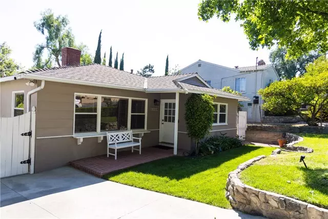 La Crescenta, CA 91214,3334 Alabama Street