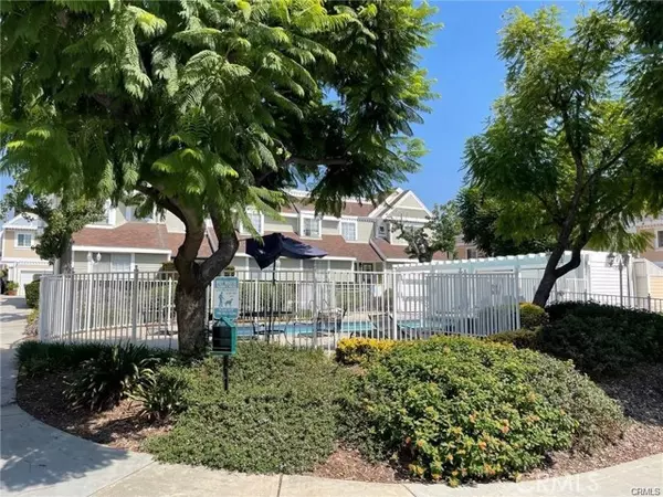 Sylmar (los Angeles), CA 91342,13750 Hubbard Street #38