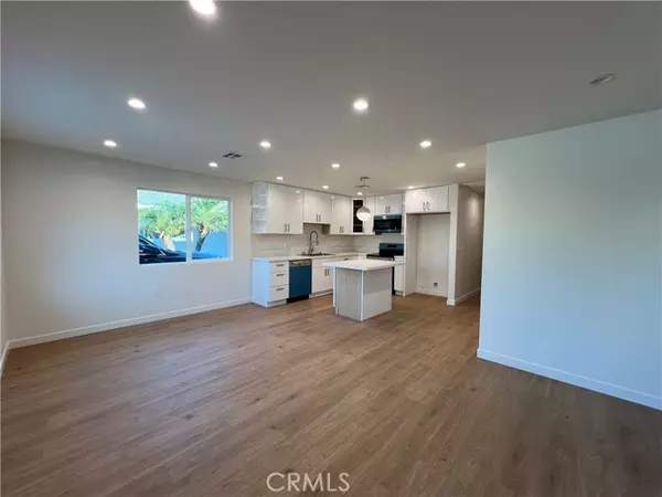 Sylmar (los Angeles), CA 91342,11613 Eldridge Avenue