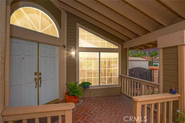Corona, CA 92878,998 Colby Circle