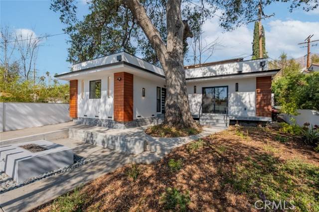 421 Mariposa Avenue #1/2, Sierra Madre, CA 91024