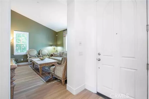 Sun Valley (los Angeles), CA 91352,10266 Horsehaven Street