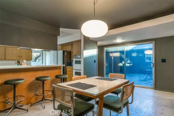 North Hills (los Angeles), CA 91343,15929 Sunburst Street