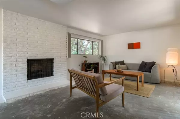 North Hills (los Angeles), CA 91343,15929 Sunburst Street