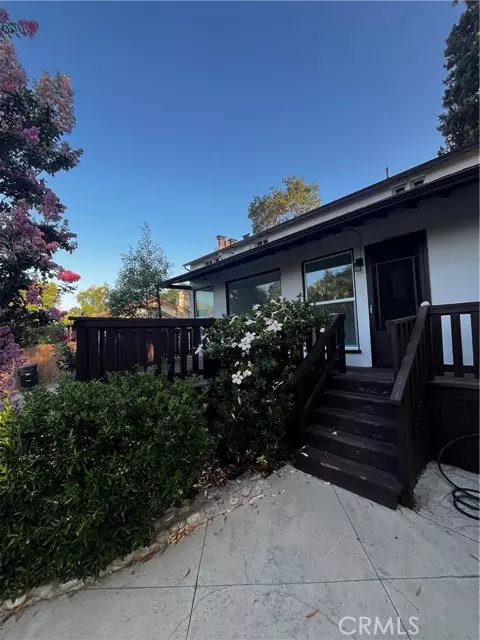 La Crescenta, CA 91214,2430 Orange Avenue