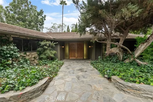 La Canada Flintridge, CA 91011,1218 Flintridge Circle