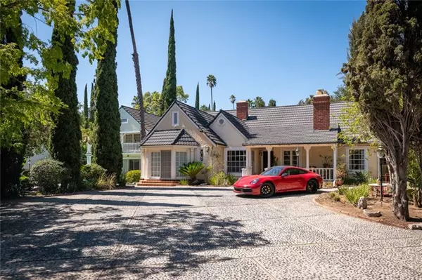 1535 Royal Boulevard, Glendale, CA 91207