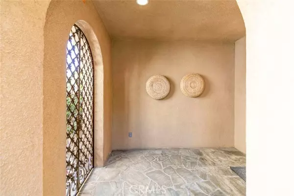 Valencia (santa Clarita), CA 91381,26958 Timberline