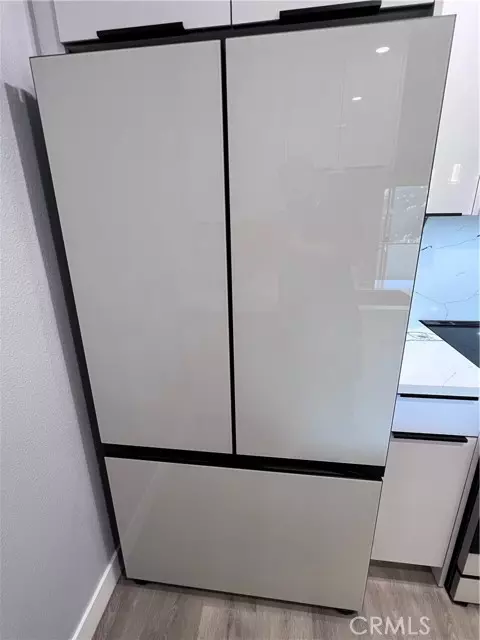 Glendale, CA 91208,1935 Alpha Road #337