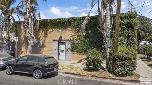 14701 Calvert Street, Van Nuys (los Angeles), CA 91411