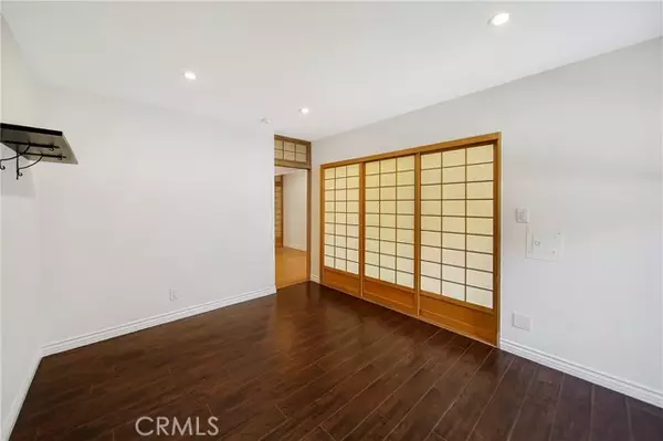 Glendale, CA 91203,409 Burchett Street #315