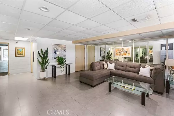 Sherman Oaks, CA 91423,4822 Van Noord Avenue #14