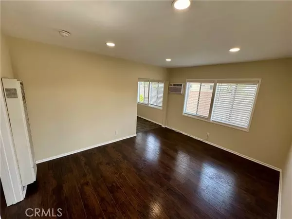 Glendale, CA 91201,1128 Irving Avenue #D