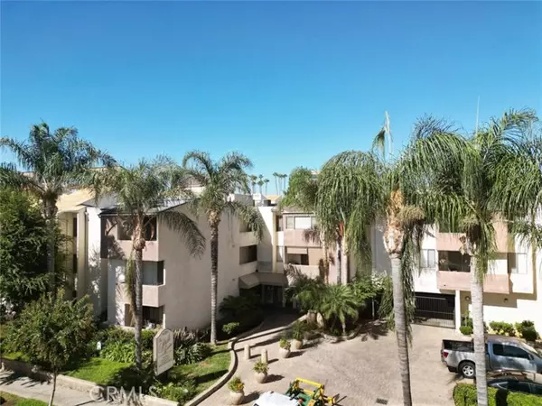 5325 Newcastle Avenue #328, Encino (los Angeles), CA 91316