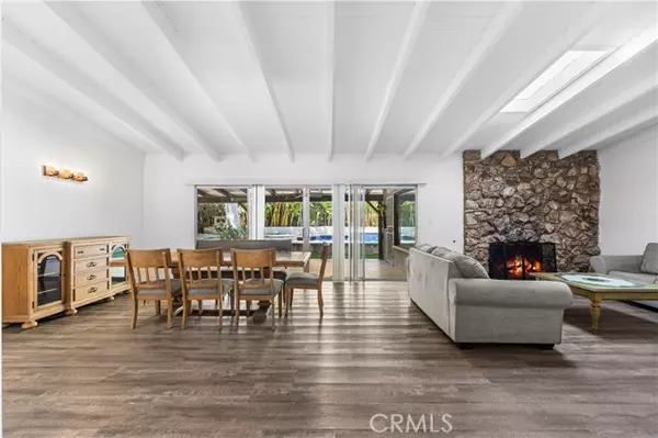 Woodland Hills (los Angeles), CA 91364,23151 Bigler Street