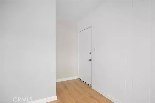 Los Angeles, CA 90042,327 S Avenue 57