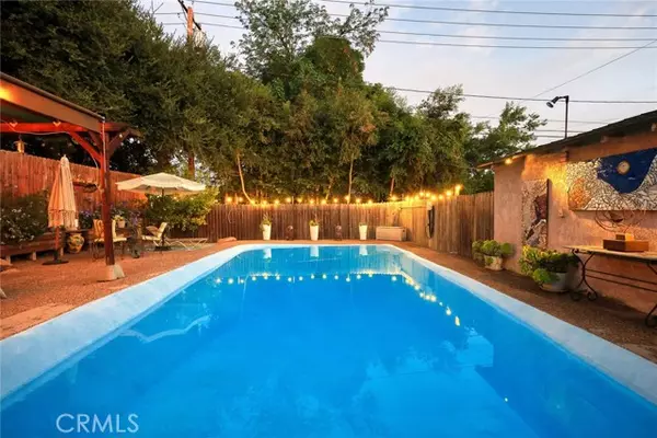 Burbank, CA 91501,900 E Santa Anita