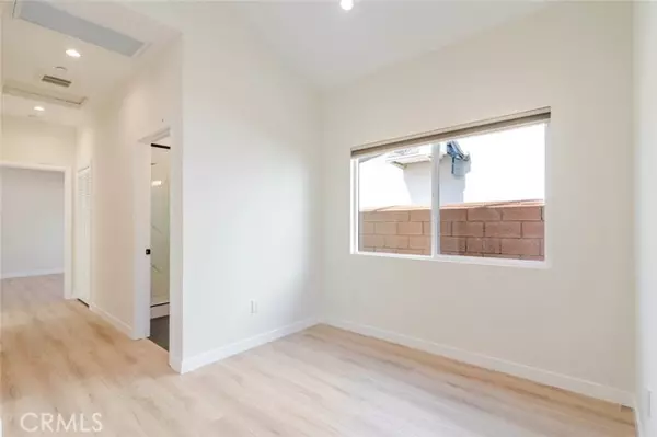 North Hollywood (los Angeles), CA 91605,11937 Burton