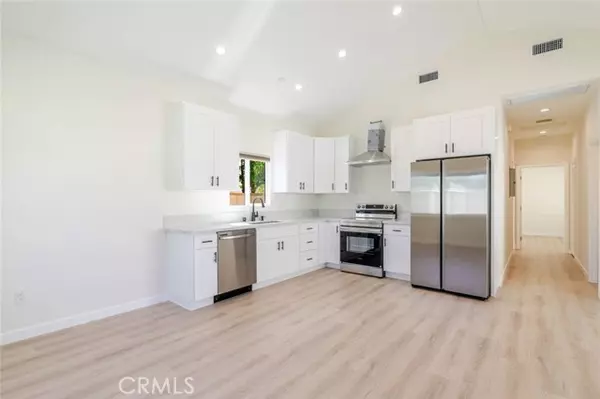 North Hollywood (los Angeles), CA 91605,11939 Burton