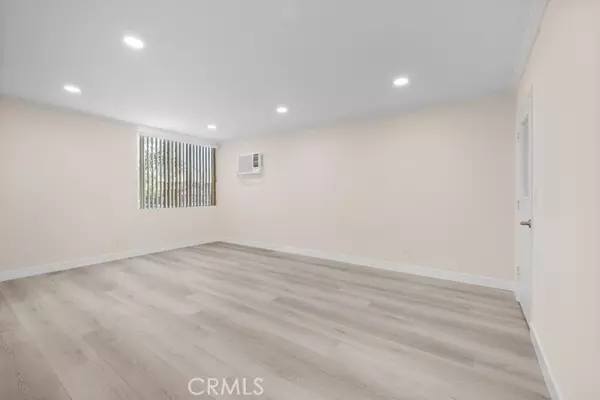 Glendale, CA 91206,1485 E Wilson #M