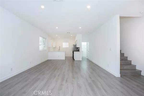 North Hollywood (los Angeles), CA 91601,5024 Cleon Avenue