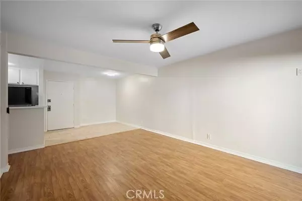 Van Nuys (los Angeles), CA 91406,15425 Sherman #107A