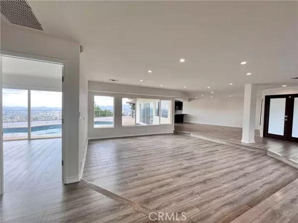 Glendale, CA 91207,881 Harrington