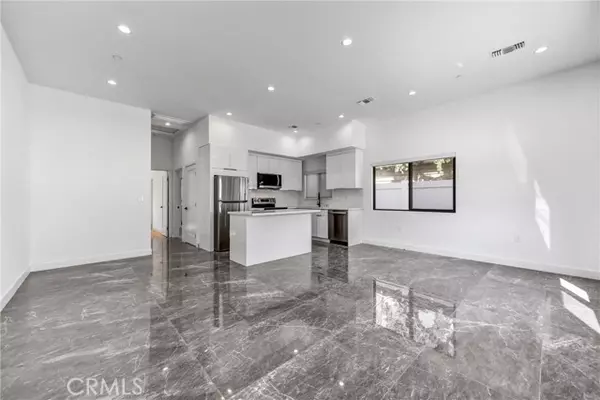 Van Nuys (los Angeles), CA 91405,6831 Ranchito Avenue