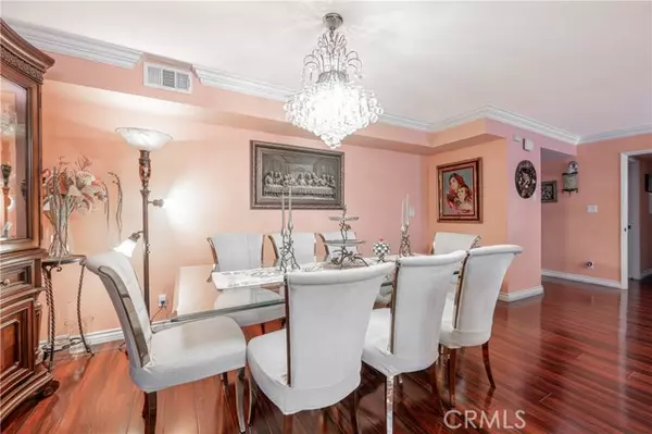 Glendale, CA 91207,930 N Louise #304