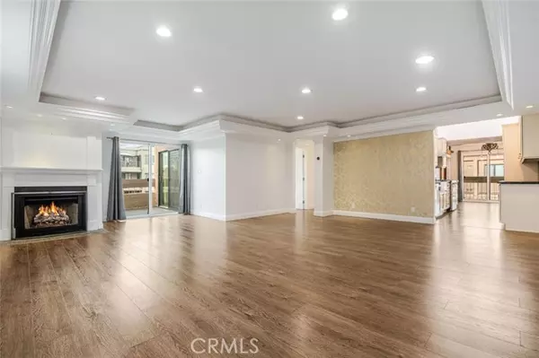 Glendale, CA 91202,250 W Fairview Avenue #301