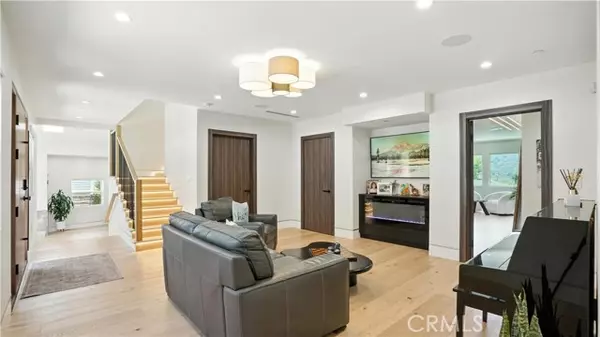 Glendale, CA 91214,2806 Manhattan