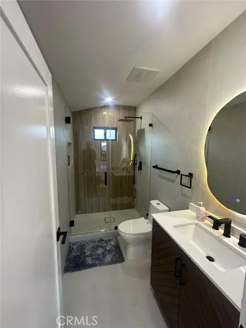 Woodland Hills (los Angeles), CA 91367,6331 JUMILLA #2