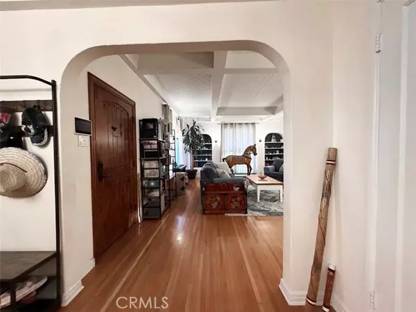 Glendale, CA 91206,989 Coronado Drive